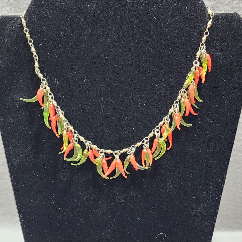Red & Green Handblown Glass Hot Cayenne Chili Peppers Necklace & Earring Set Vtg